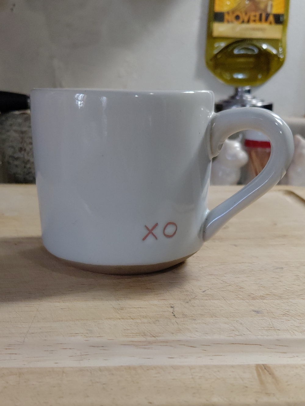 White Stoneware Mug with XO Accent